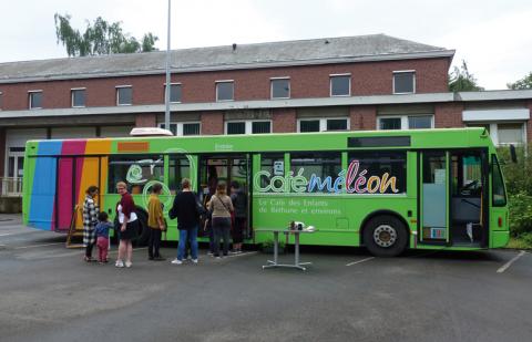 A Armentières, ateliers au Caféméléon, bus nomade, culturel et éco-citoyen